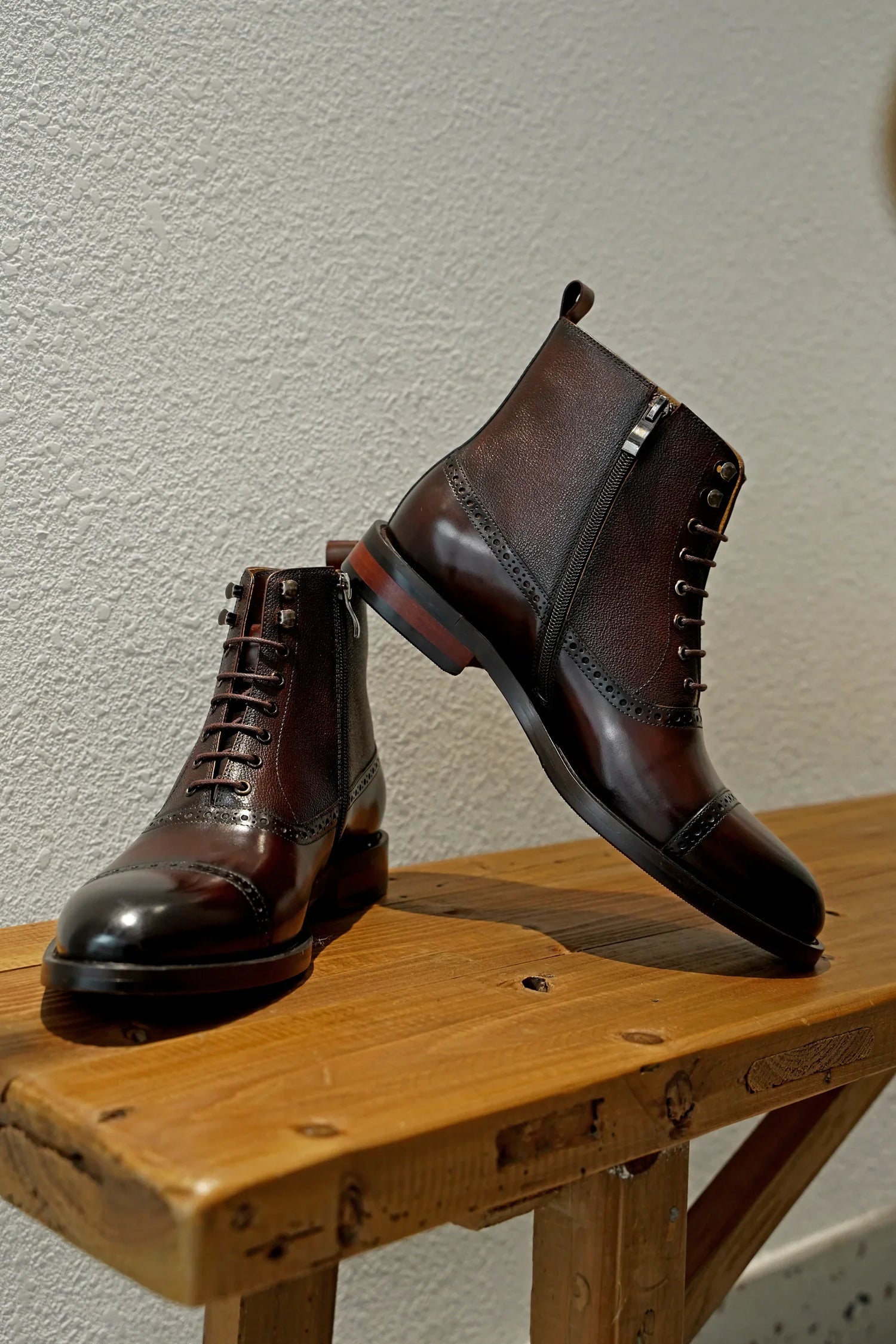 BROWN COMBAT BOOTS