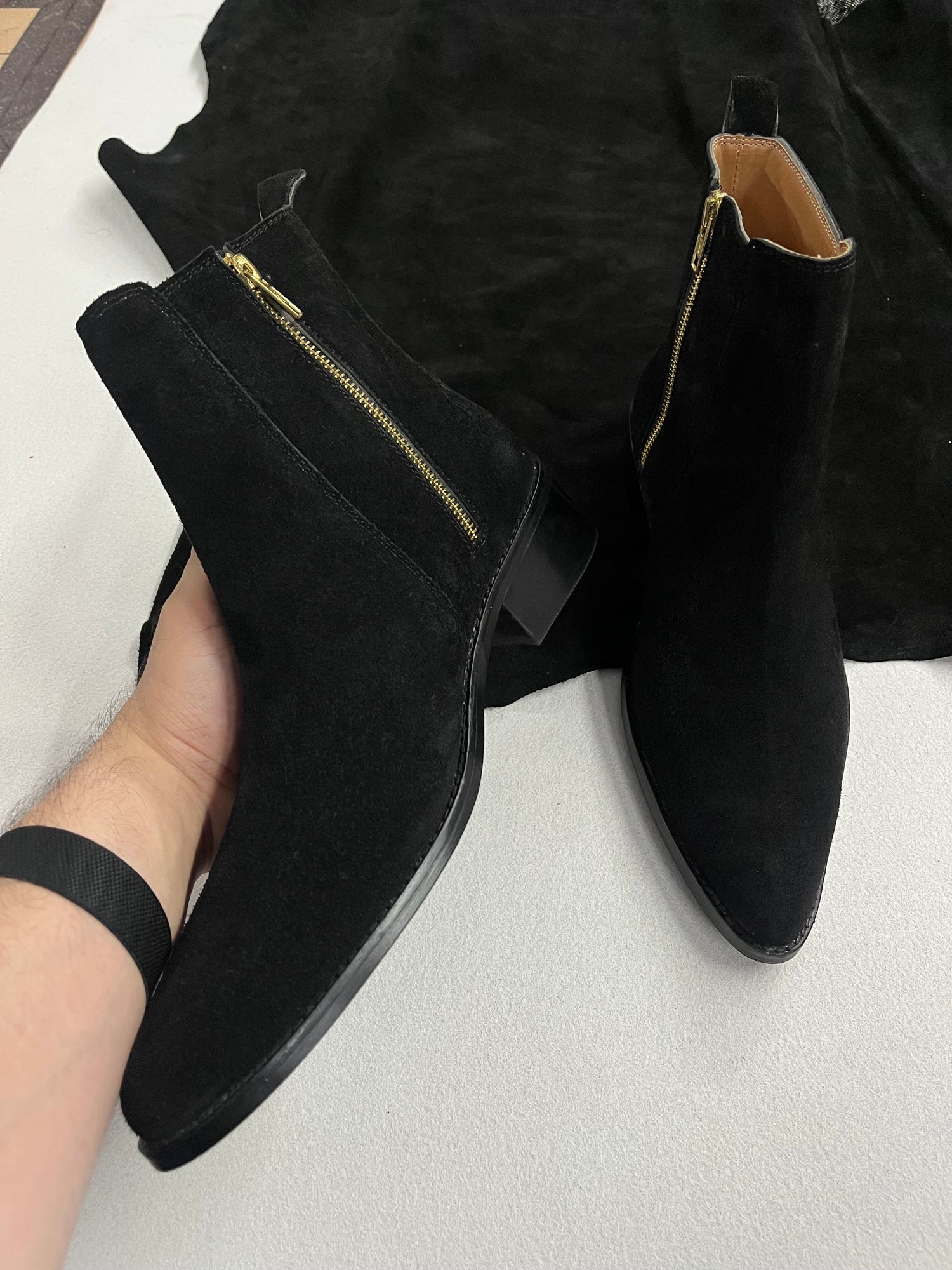 Premium suede leather boots/ Pointed Toe - Black