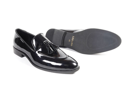 CLASSIC PATENT SLIP ONS WITH TASSELS
