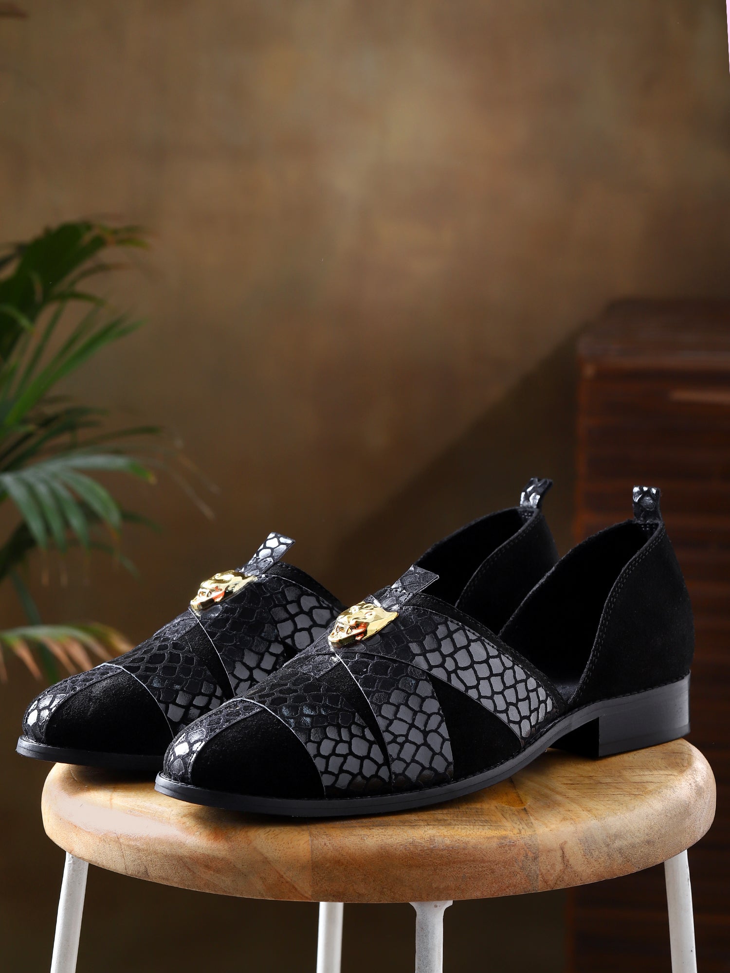 PREMIUM FOIL PESHAWARI SANDALS