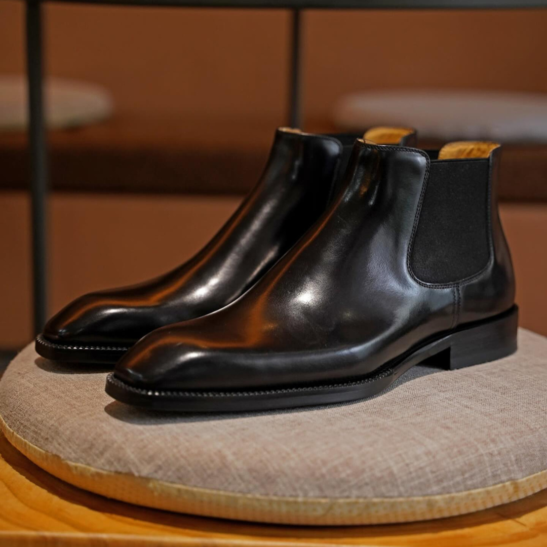 BLACK SQUARE TOE CHELSEA BOOT