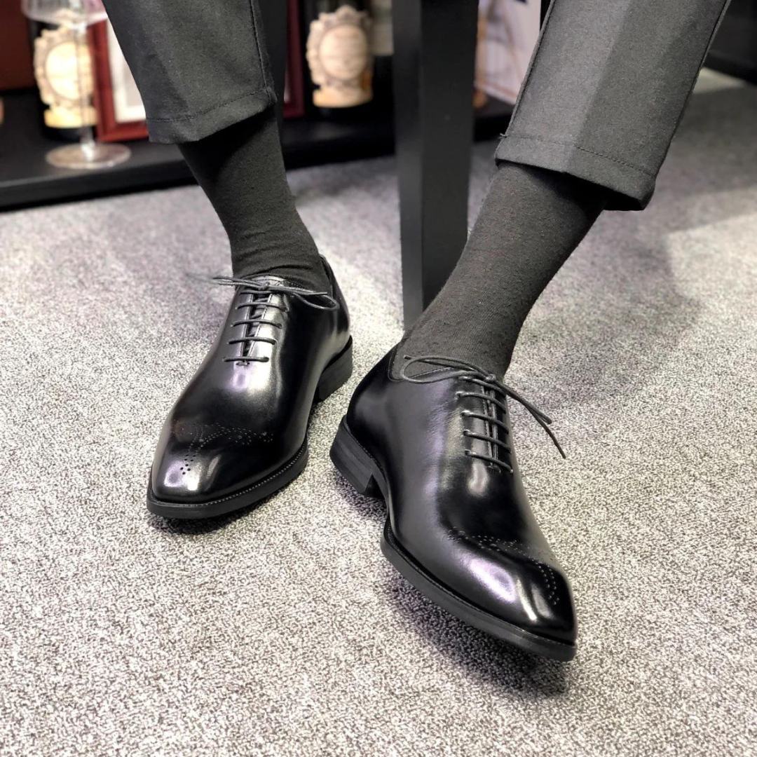 BLACK SQUARE TOE WHOLECUT OXFORD