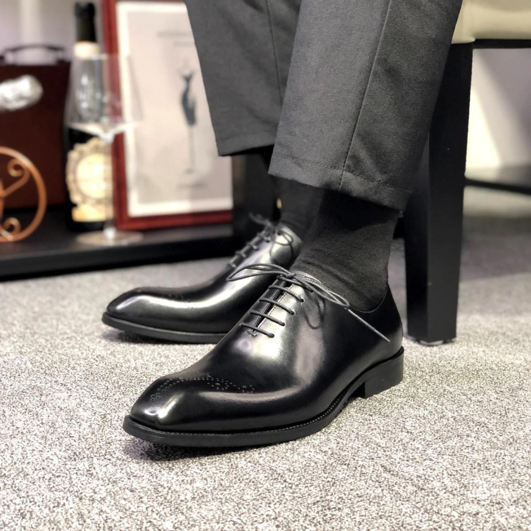 BLACK SQUARE TOE WHOLECUT OXFORD